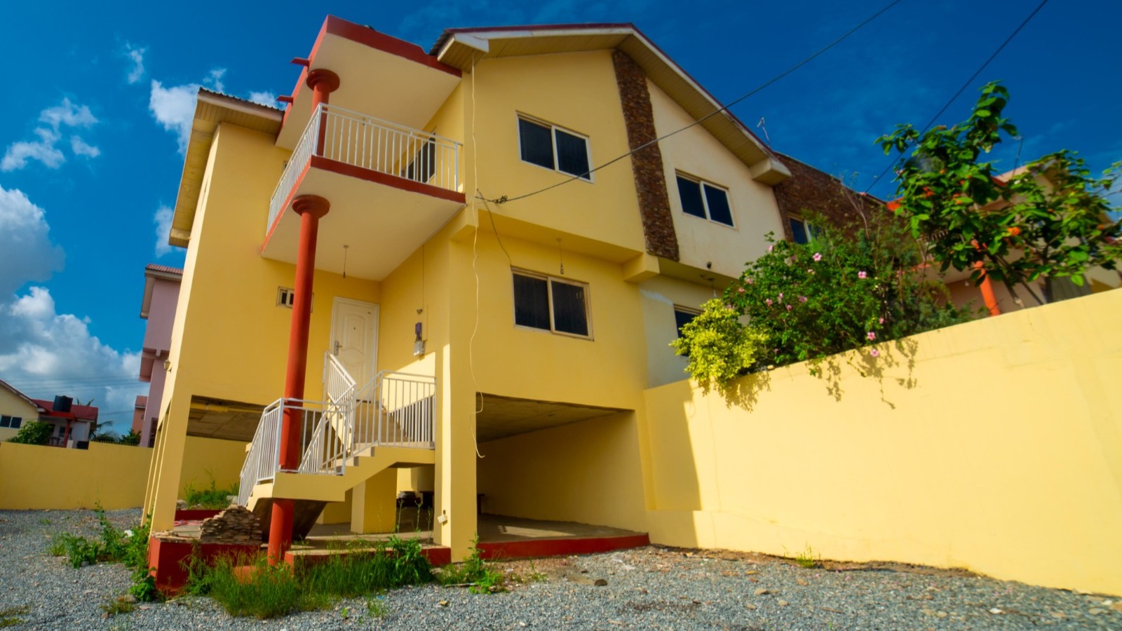 2 Bedroom House in Cochrane Villas